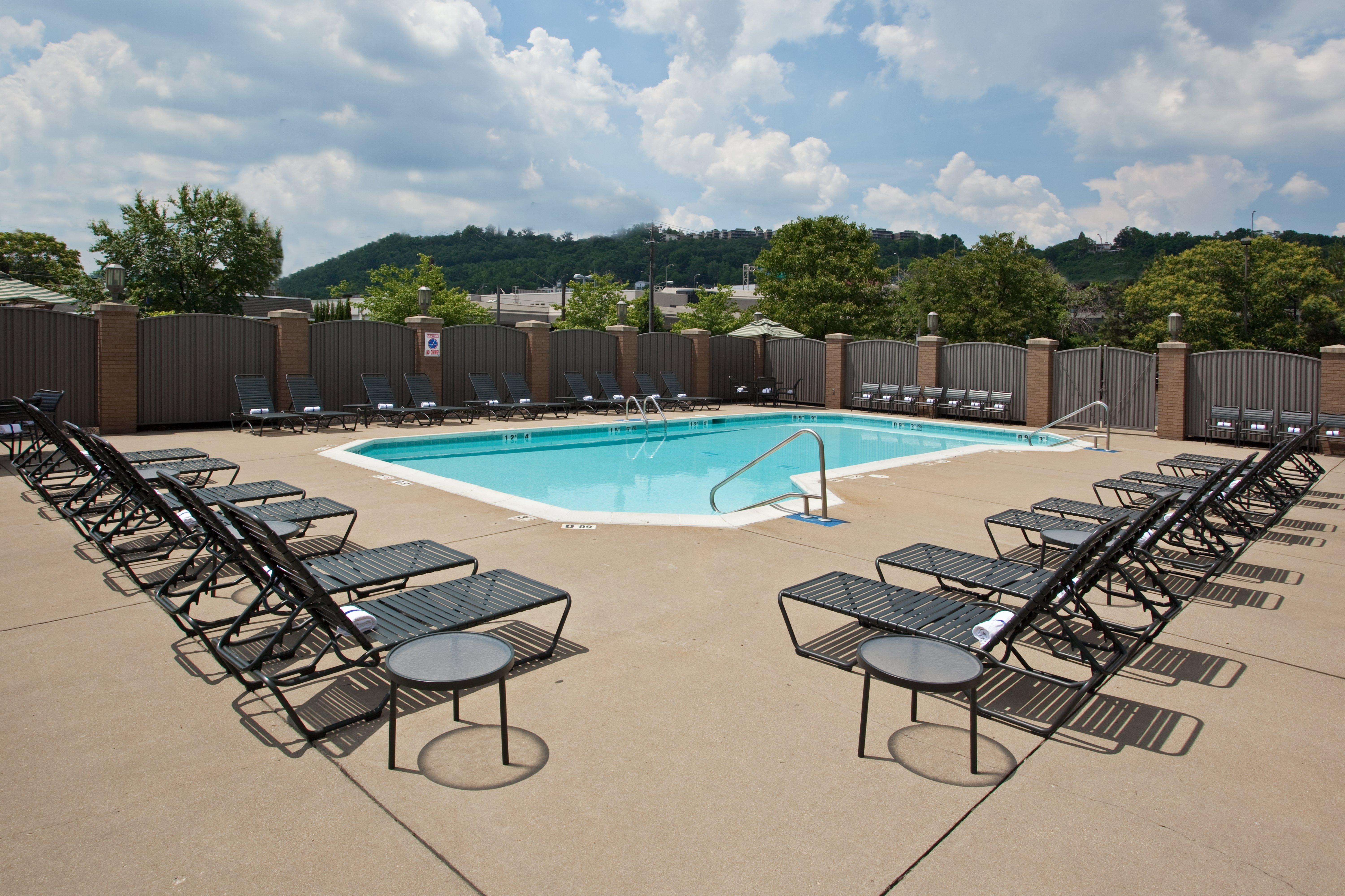 Holiday Inn Cincinnati-Riverfront By Ihg Covington Εξωτερικό φωτογραφία