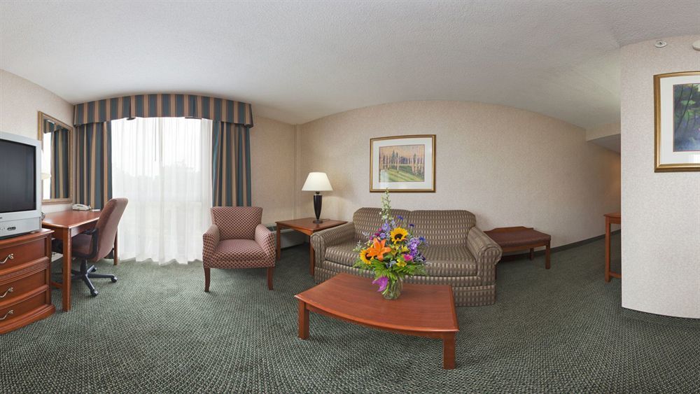 Holiday Inn Cincinnati-Riverfront By Ihg Covington Εξωτερικό φωτογραφία